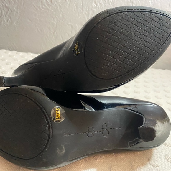 JESSICA SIMPSON Black Patent Malia Heels - Picture 12 of 16